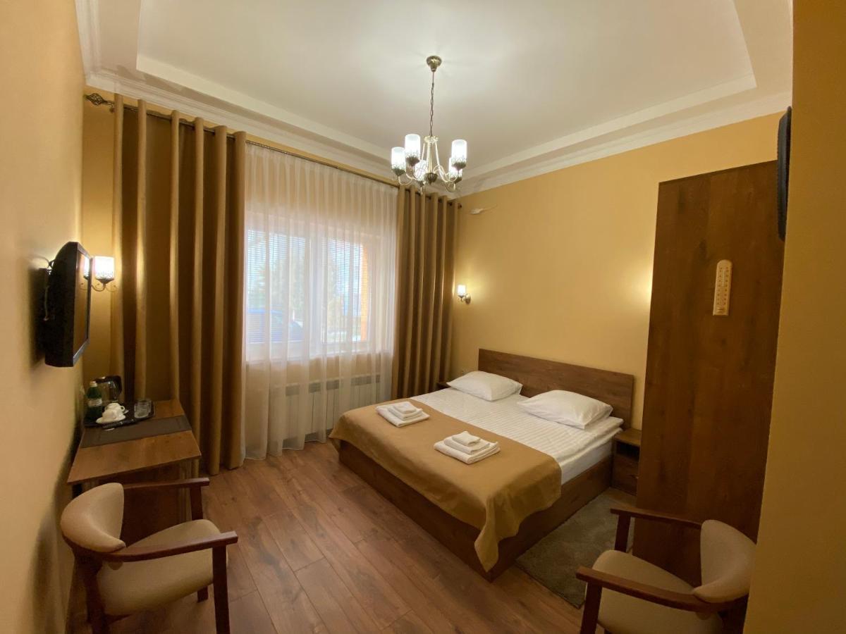 Hotel Сонячна Соната Poljana Exterior foto